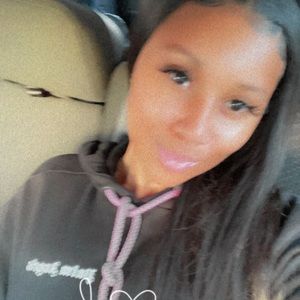 Meet your Posher, Isis